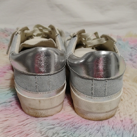 Dolce Vita White Silver & Denim Harryson Sneakers Sleek Low-Top Design #50 - Picture 7 of 11